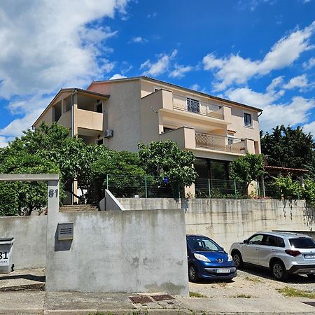 Apartman Star Novi Vinodolski Exteriör bild