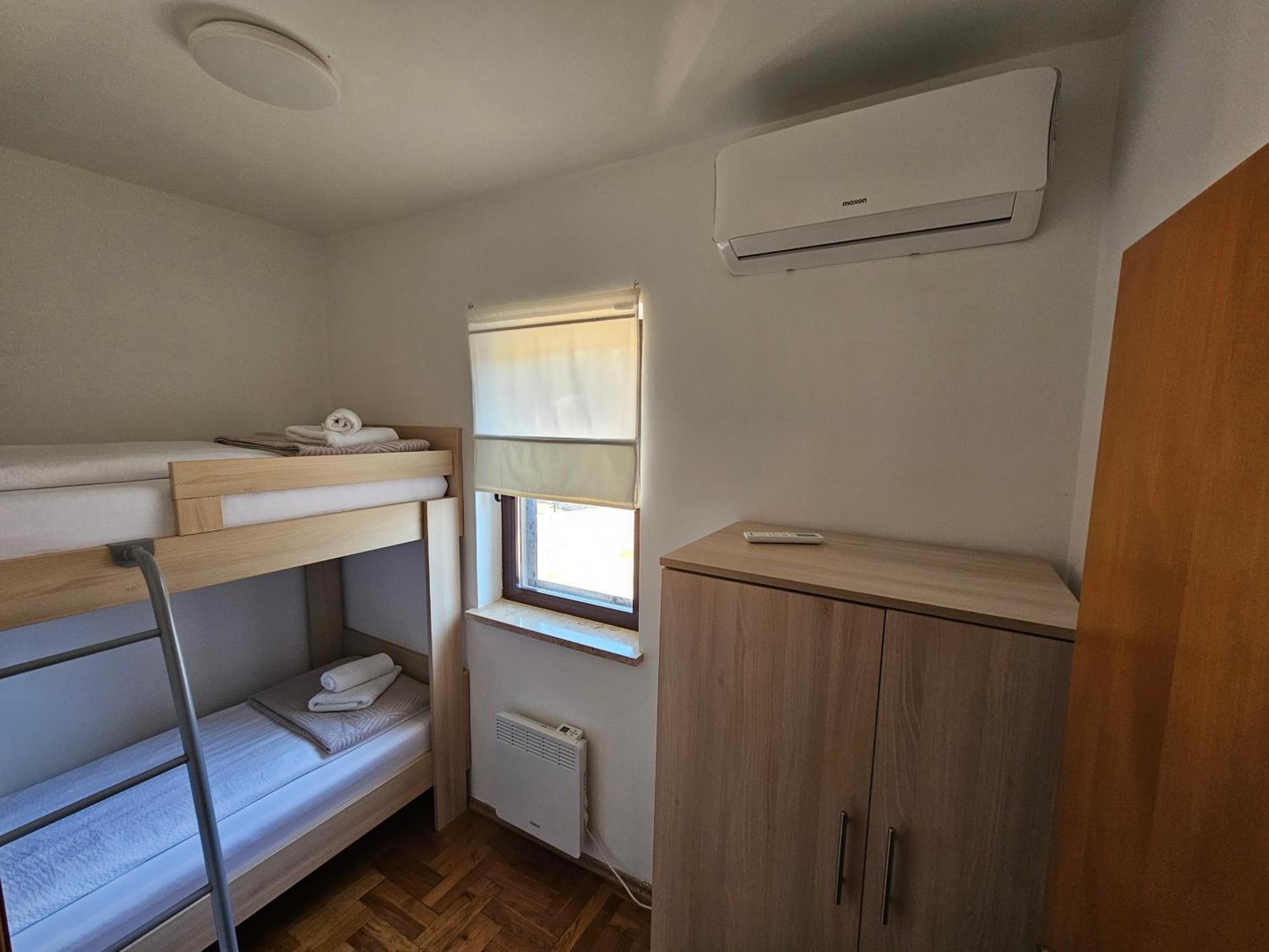 Apartman Star Novi Vinodolski Exteriör bild