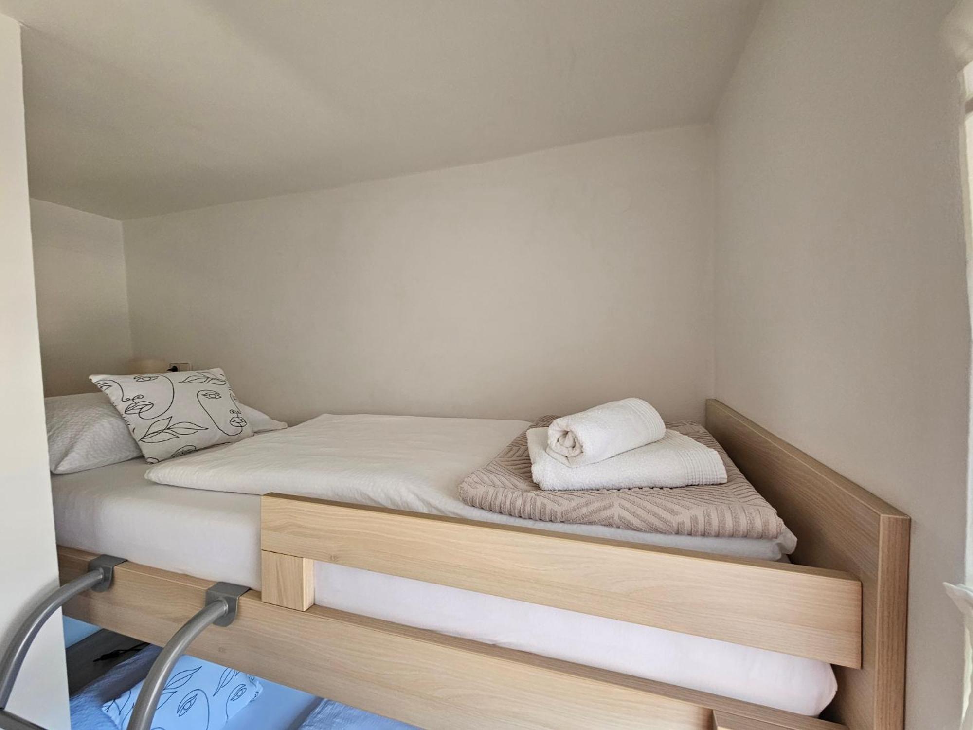 Apartman Star Novi Vinodolski Exteriör bild